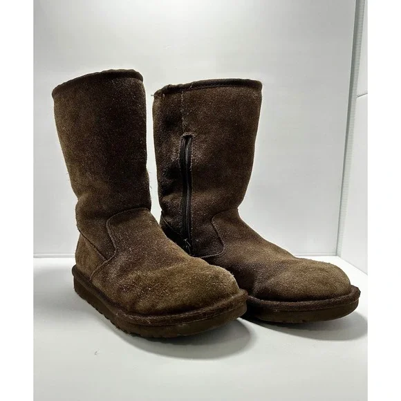 Ugg Brown Suede Mid-Calf Boot w/ Shearling Lining and Zipper Kids size 2 - Picture 1 of 6